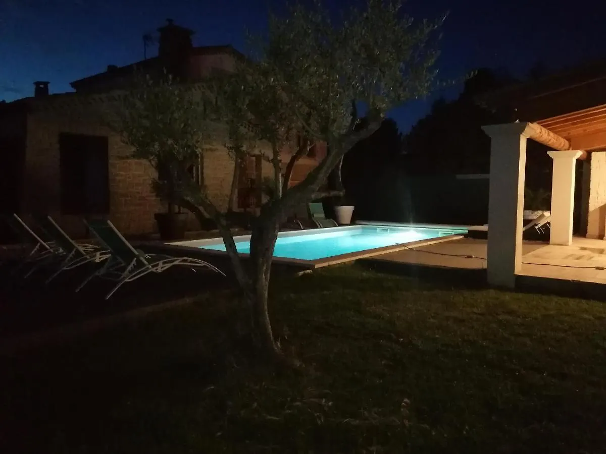 La Maison De Celine Beaumes-de-Venise 0*,  France
