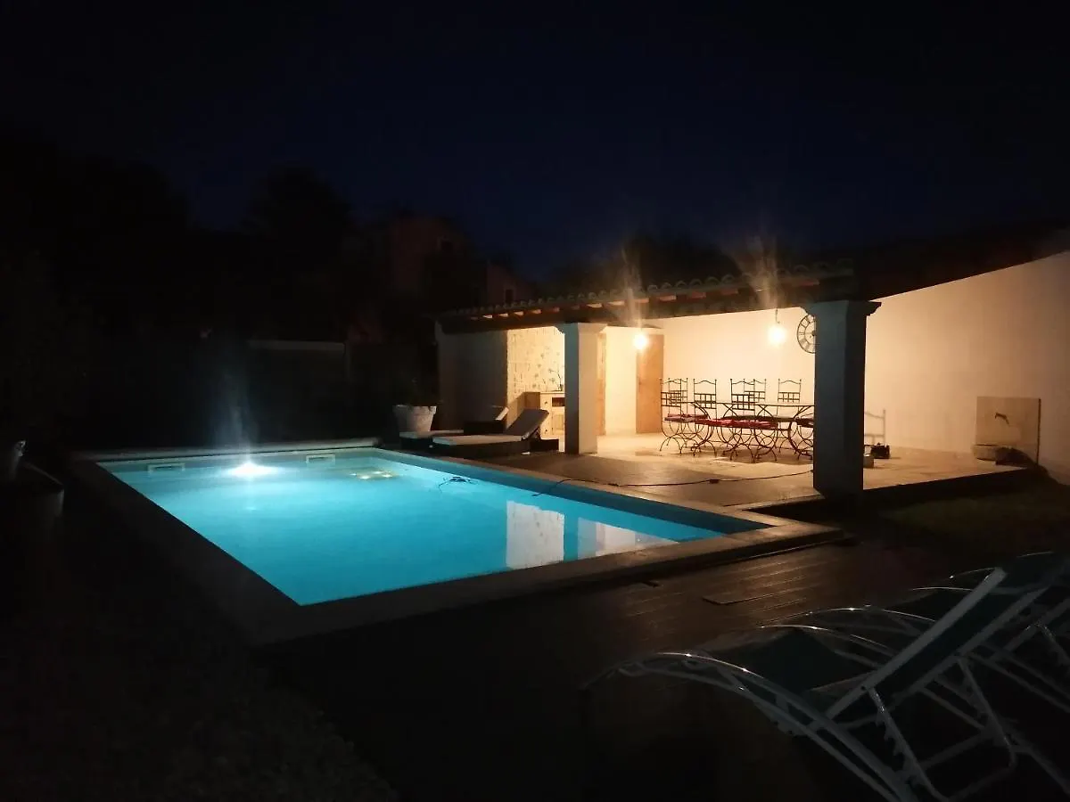 La Maison De Celine Beaumes-de-Venise 0*,